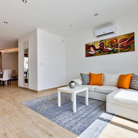 Ferienwohnung Sliema Duplex Penthouse With Sea Views & Private Terrace By Shortletsmalta Exterior foto