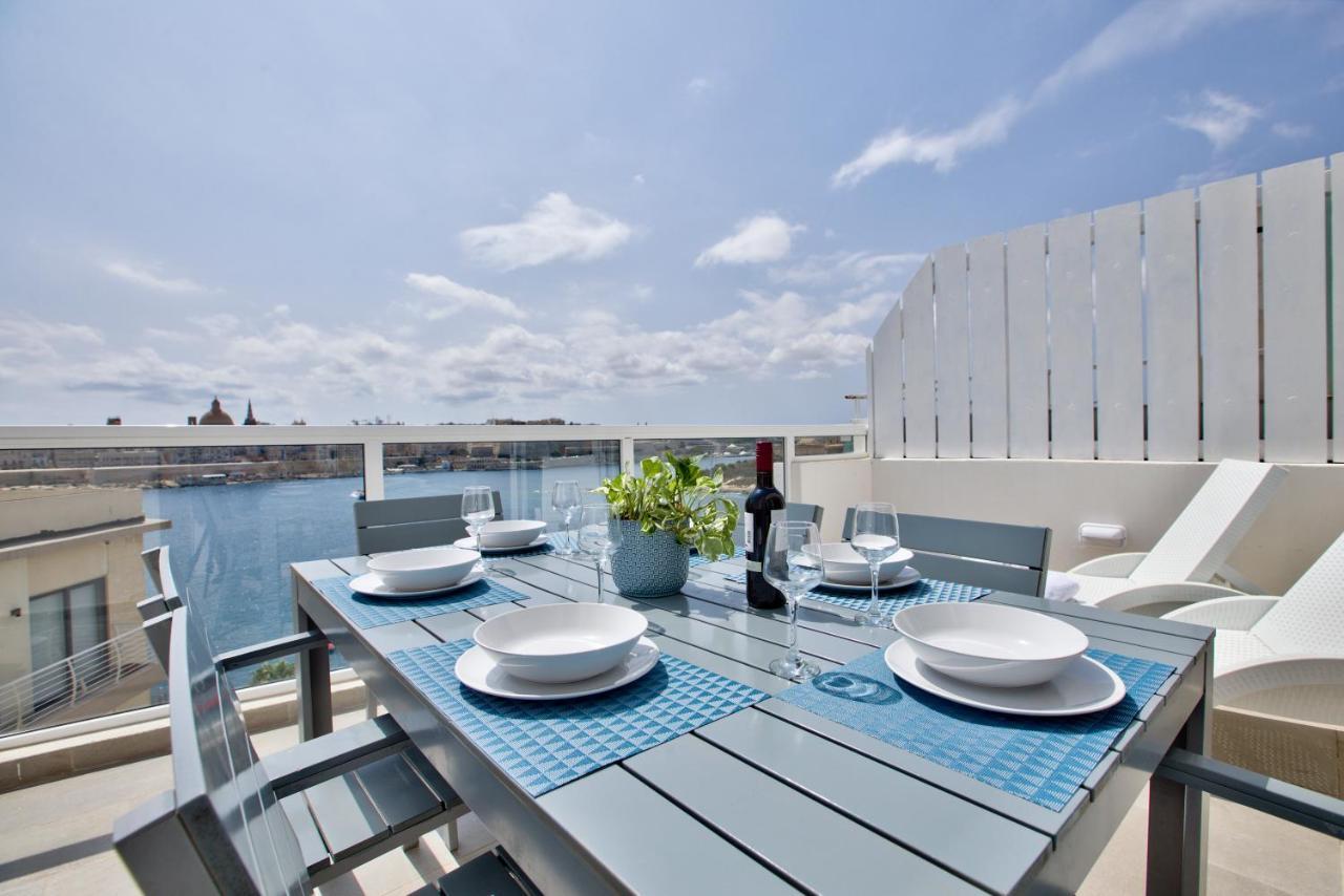 Ferienwohnung Sliema Duplex Penthouse With Sea Views & Private Terrace By Shortletsmalta Exterior foto
