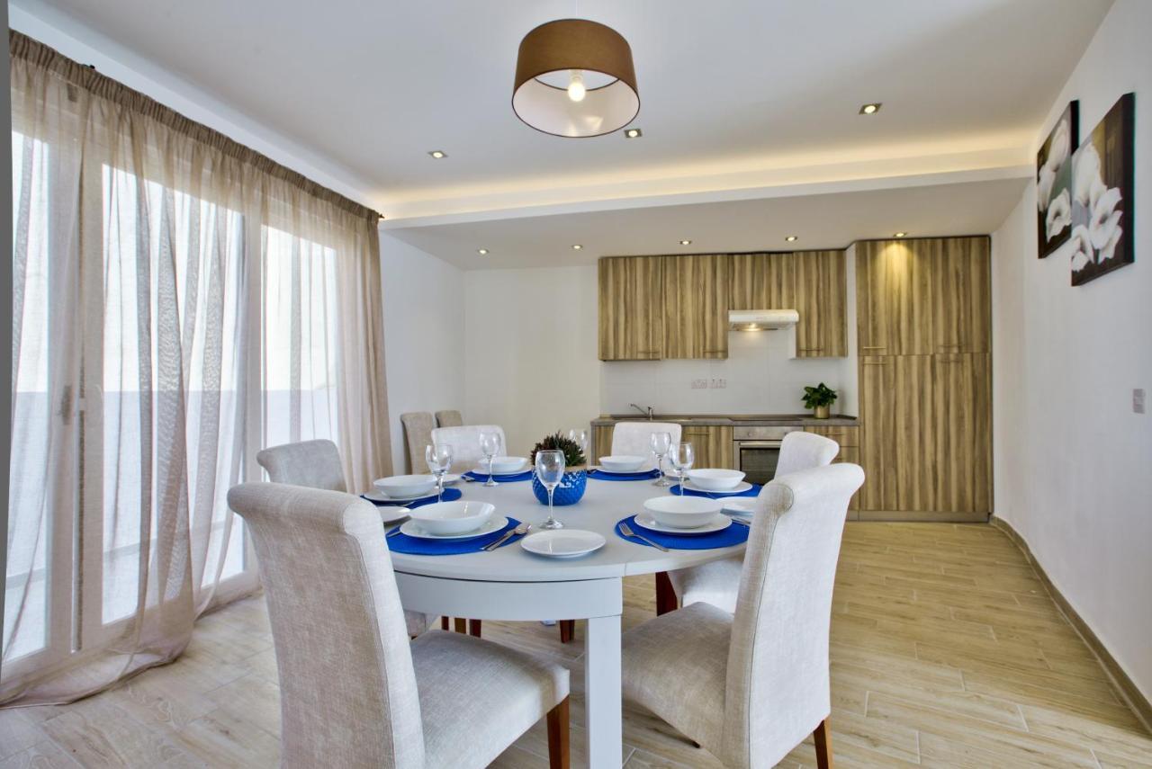 Ferienwohnung Sliema Duplex Penthouse With Sea Views & Private Terrace By Shortletsmalta Exterior foto